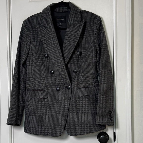 Banana Republic Jackets & Blazers - Banana Republic Grey Houndstooth Double-Breasted Crest Button Blazer Size 6